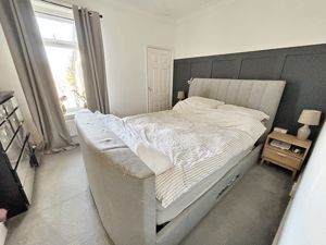 Bedroom- click for photo gallery